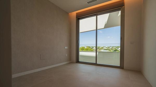 Piso en avenida de las Colinas, 50