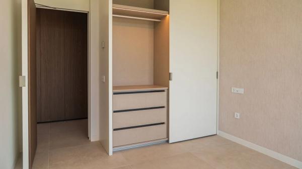 Piso en avenida de las Colinas, 50