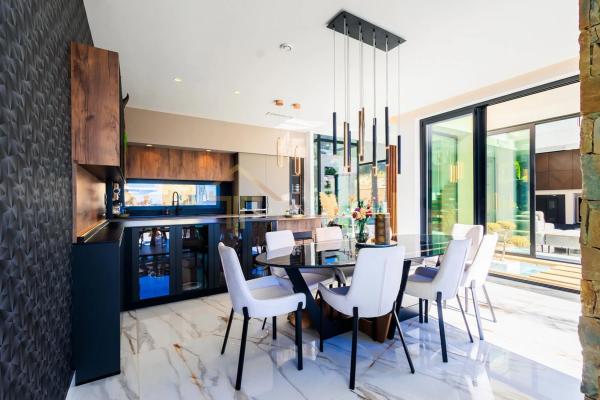 Casa independiente en avenida de las Colinas