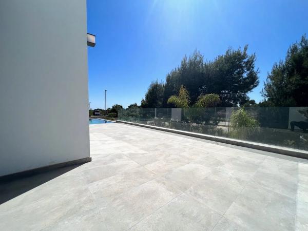 Casa independiente en calle Las Colinas