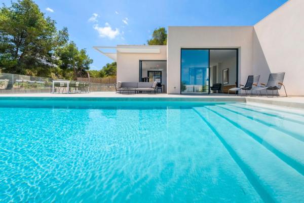 Casa independiente en avenida de La Colinas, 9