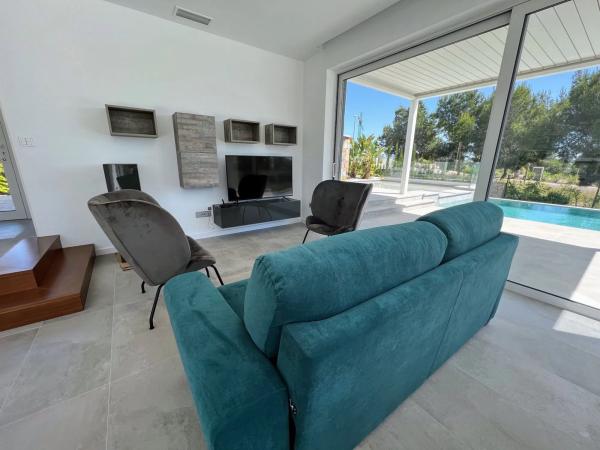 Casa independiente en calle Las Colinas