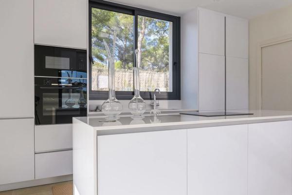 Casa independiente en avenida de La Colinas, 9