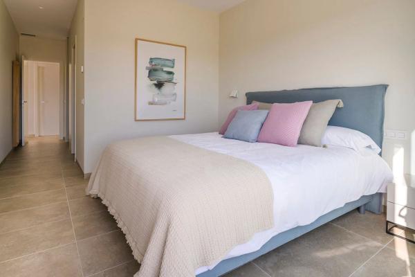 Casa independiente en avenida de La Colinas, 9