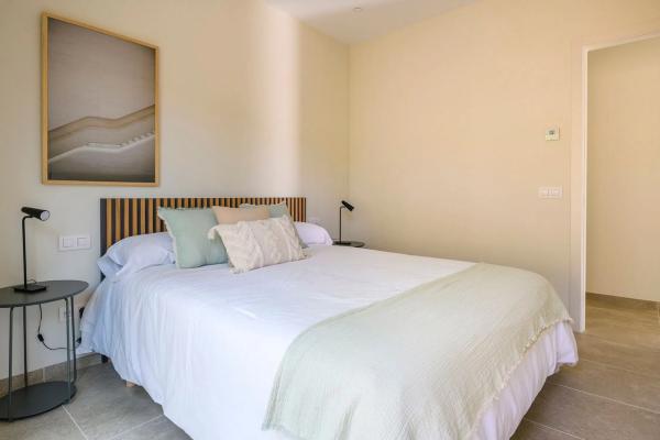 Casa independiente en avenida de La Colinas, 9