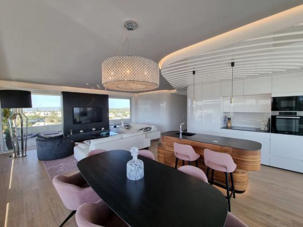 Piso en avenida de las Colinas