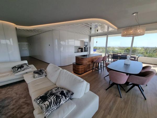 Piso en avenida de las Colinas