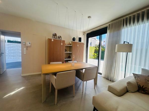 Casa independiente en calle Cabo Ortegal