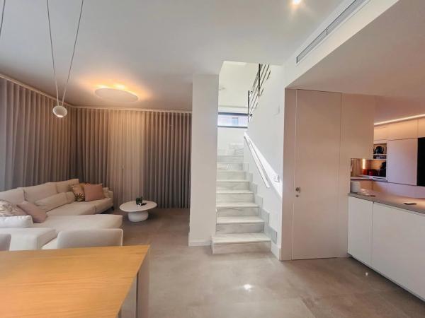 Casa independiente en calle Cabo Ortegal