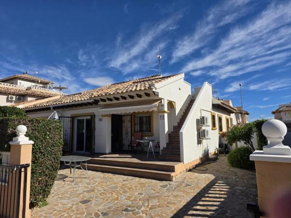 Chalet en calle Cabo San Vicente