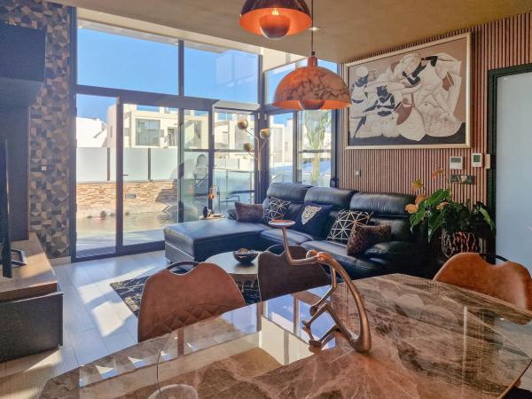 Casa independiente en calle Cabo de la Nao