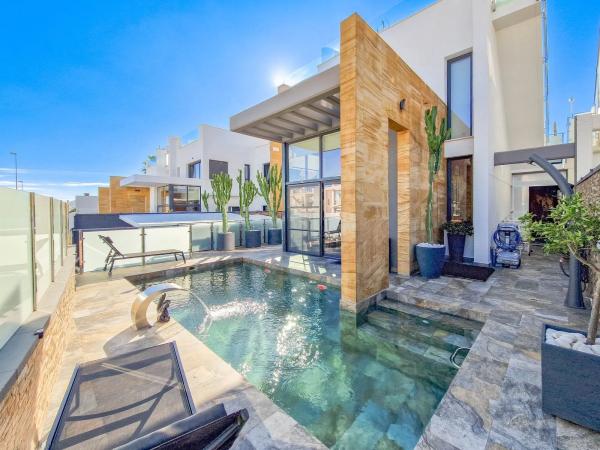 Casa independiente en calle Cabo de la Nao