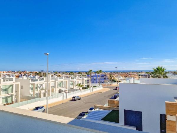 Casa independiente en calle Cabo de la Nao