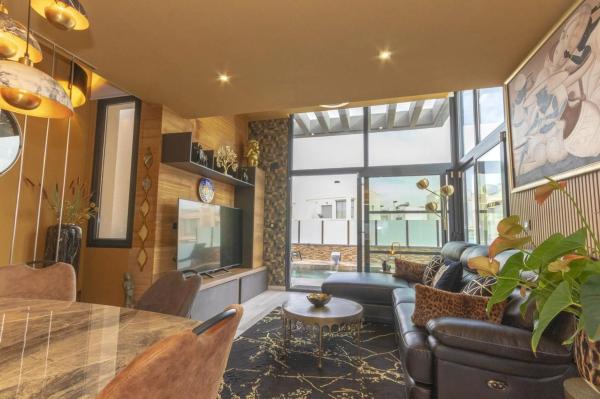 Chalet en calle Cabo de la Nao