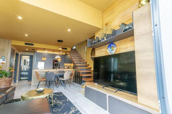 Casa independiente en calle Cabo de Palos