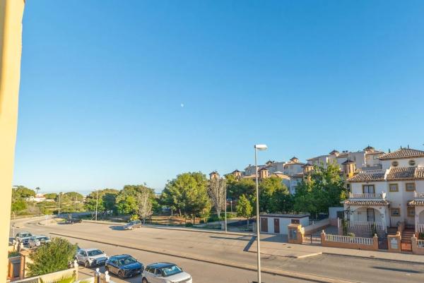 Piso en calle Castillo de la Atalaya