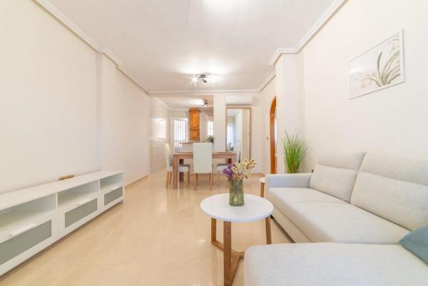 Piso en calle Castillo de la Atalaya