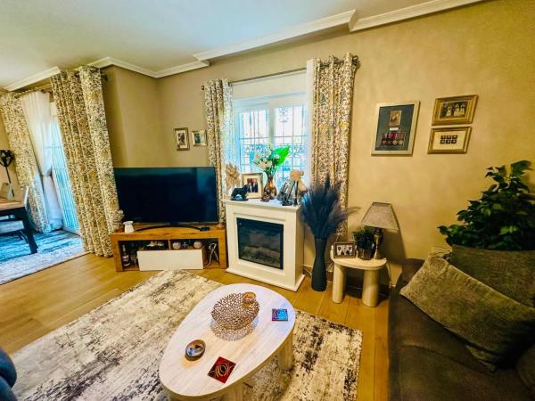 Casa independiente en calle Níspero