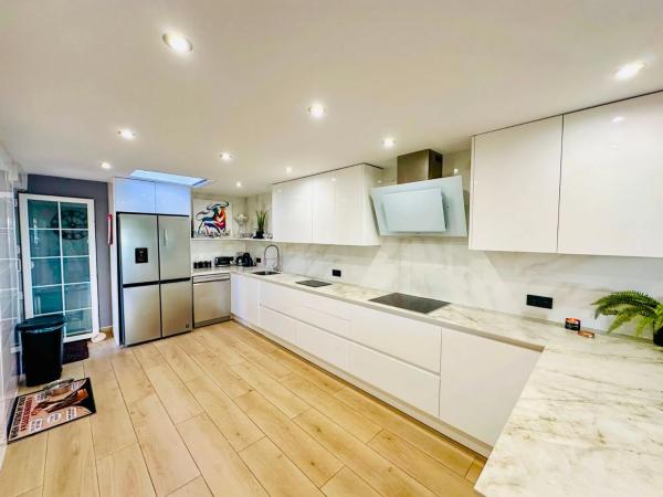 Casa independiente en calle Níspero