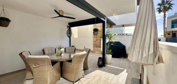 Casa independiente en calle Cabo de Peñas s/n