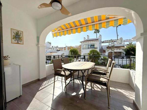 Chalet en Barrio Lomas de Cabo Roig-Los Dolses