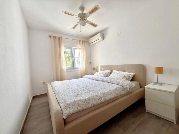 Chalet en Barrio Lomas de Cabo Roig-Los Dolses