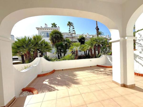Chalet en Barrio Lomas de Cabo Roig-Los Dolses