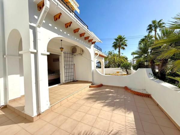 Chalet en Barrio Lomas de Cabo Roig-Los Dolses