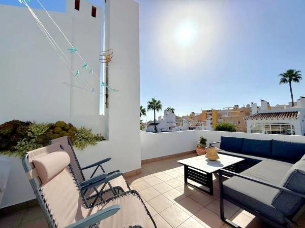 Chalet en Barrio Lomas de Cabo Roig-Los Dolses