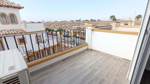 Chalet en Barrio Lomas de Cabo Roig-Los Dolses