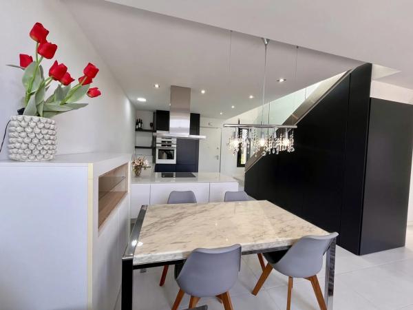 Chalet en Barrio Lomas de Cabo Roig-Los Dolses