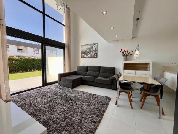 Chalet en Barrio Lomas de Cabo Roig-Los Dolses