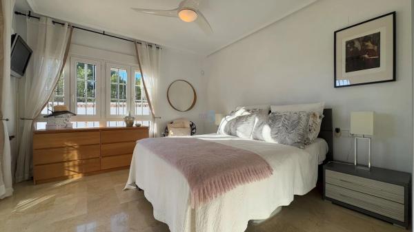 Chalet en Barrio Lomas de Cabo Roig-Los Dolses