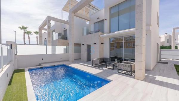 Chalet en Barrio Lomas de Cabo Roig-Los Dolses