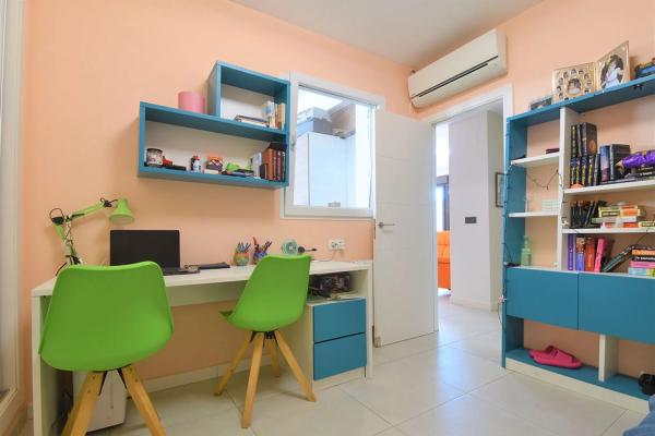 Casa independiente en calle Cantábrico