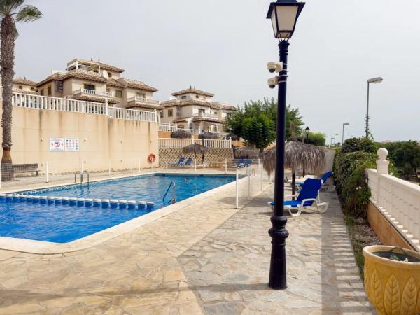 Piso en calle Castillo del Rio s/n