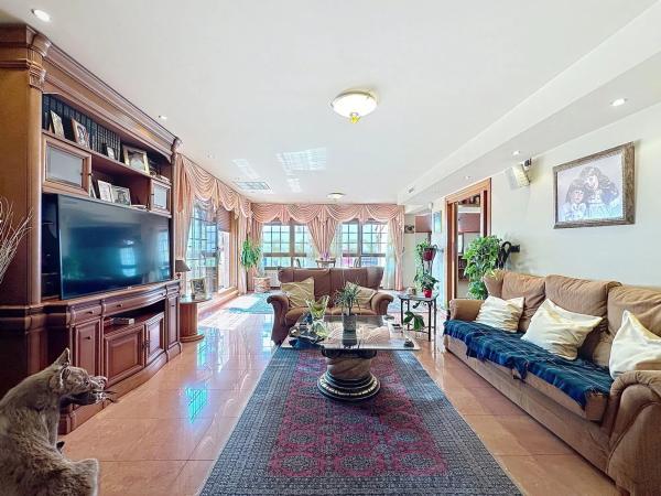 Casa independiente en calle Alcázar de Segovia, 33