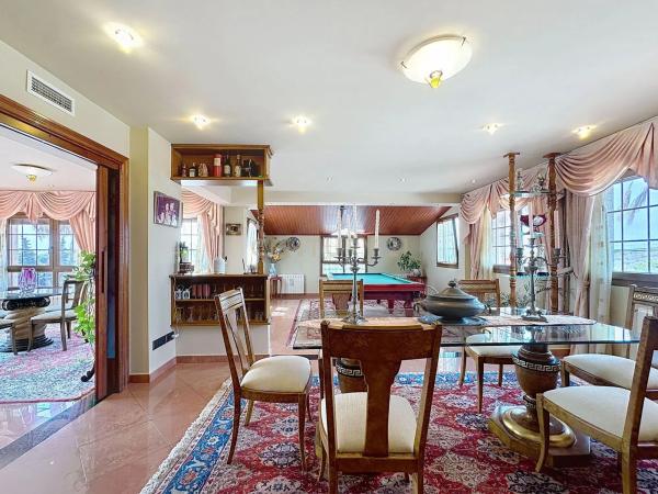 Casa independiente en calle Alcázar de Segovia, 33