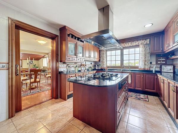 Casa independiente en calle Alcázar de Segovia, 33