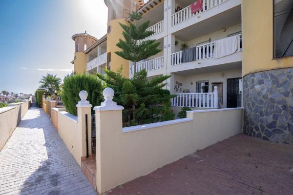 Piso en calle Castillo del Rio