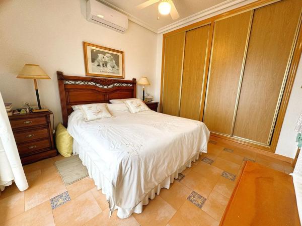 Casa independiente en calle Ciruela