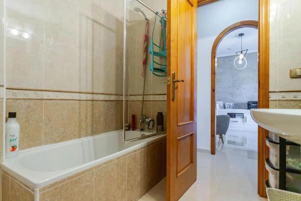 Piso en calle Castillo del Rio