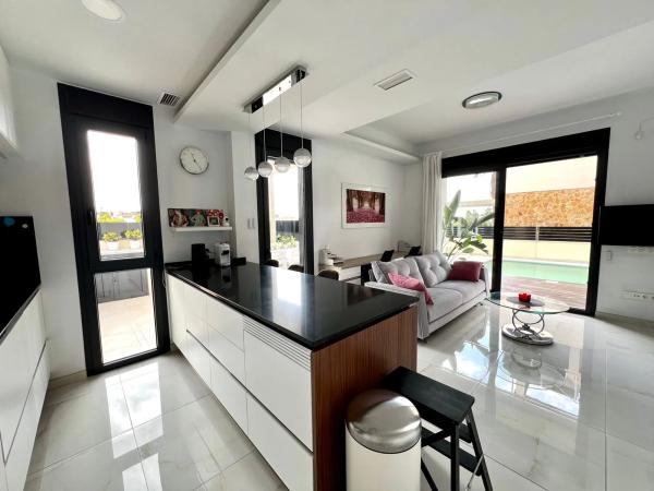 Casa independiente en calle Cabo Ortegal, 9