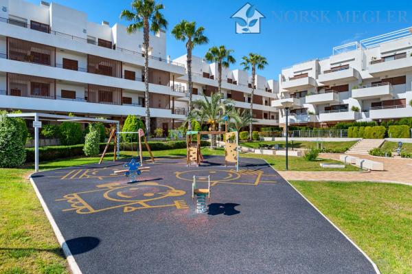Piso en Urbanización Lomas de Cabo Roig, 1
