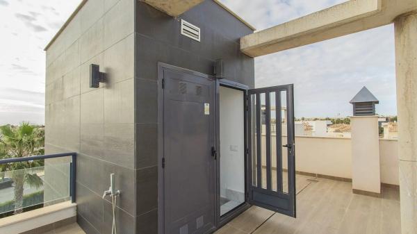 Casa independiente en calle Cabo Santa Maria