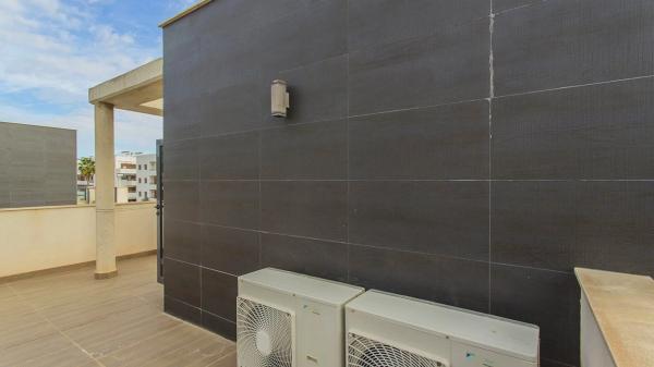 Casa independiente en calle Cabo Santa Maria