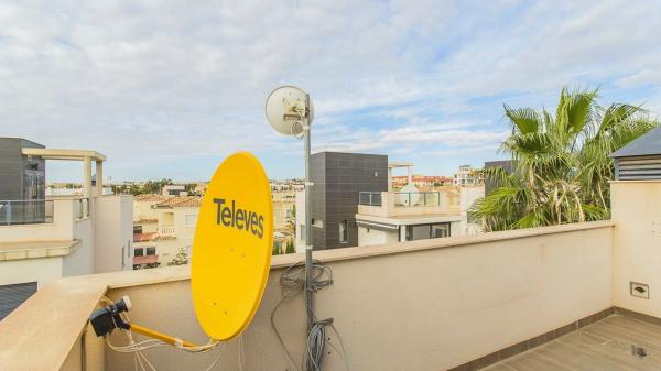 Casa independiente en calle Cabo Santa Maria