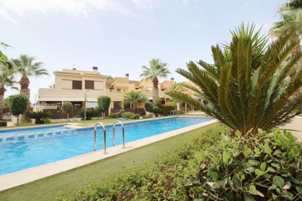 Casa de pueblo en calle Cabo Ortegal