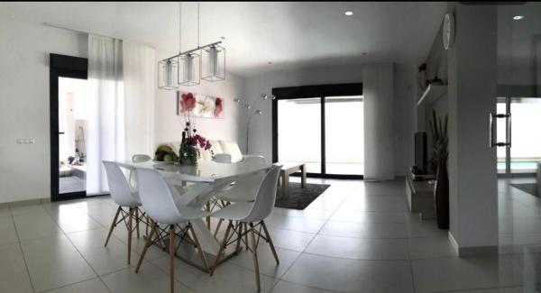 Casa independiente en calle Cabo de la Nao, 50