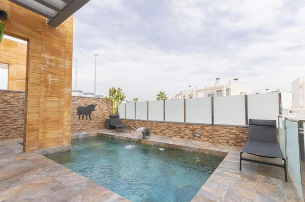 Casa independiente en calle Cabo Creus